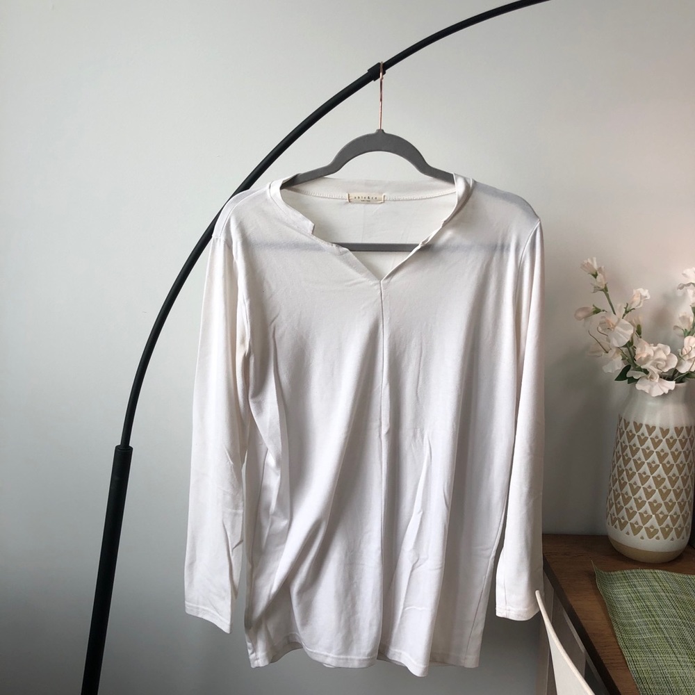 White long sleeve t-shirt